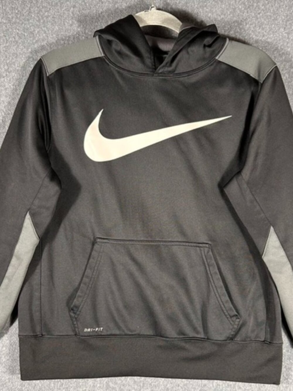 Nike Dri-Fit Therma Pullover Hoodie Youth Boys Sz XL Black/Gray - EUC